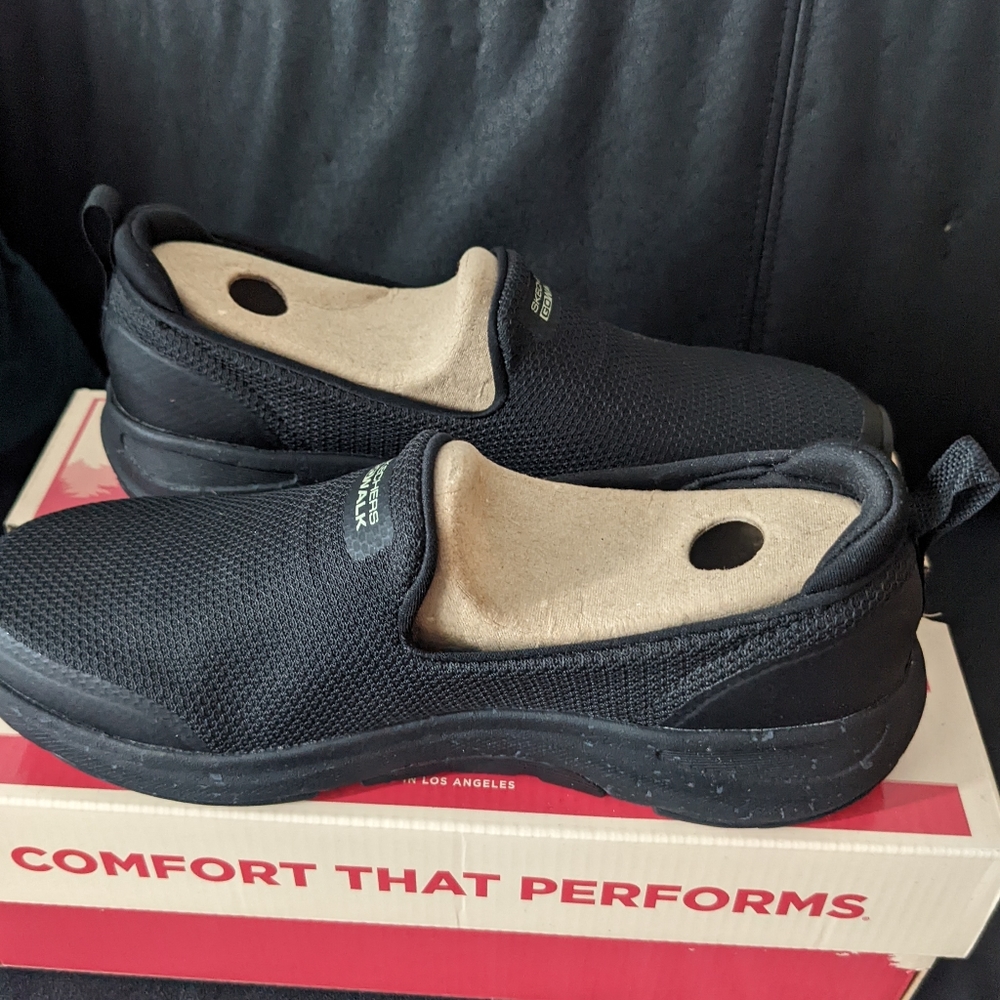 Skechers Go Walk Outdoors